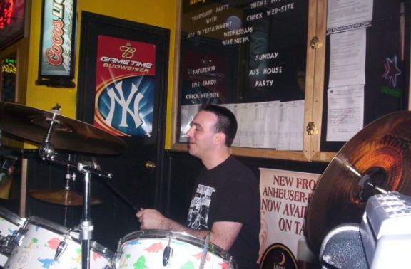 Pourman’s Pub – January 7, 2006 photo 7