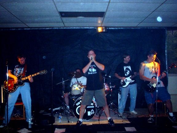 UK Subs – September 2, 2002 photo 11