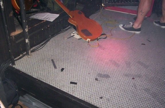 Sterling Hotel w/ Peter and The Test Tube Babies – August 25, 2005 photo 4