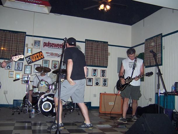 Kate’s Kafe – July 10, 2004 photo 6