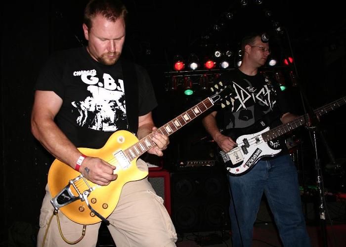 Sterling Hotel w/ Peter and The Test Tube Babies – August 25, 2005 photo 57