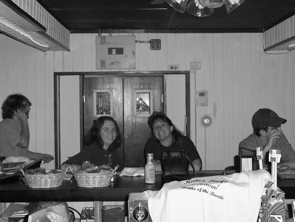 Kate’s Kafe – July 10, 2004 photo 3