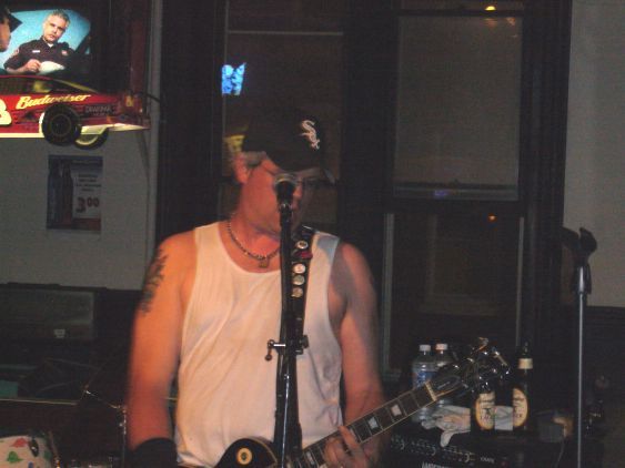 Sterling Hotel w/ The Harletts – May 27, 2006 photo 6