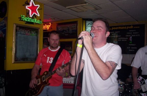 Pourman’s Pub – January 7, 2006 photo 2