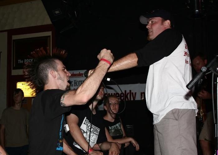 Sterling Hotel w/ Peter and The Test Tube Babies – August 25, 2005 photo 31