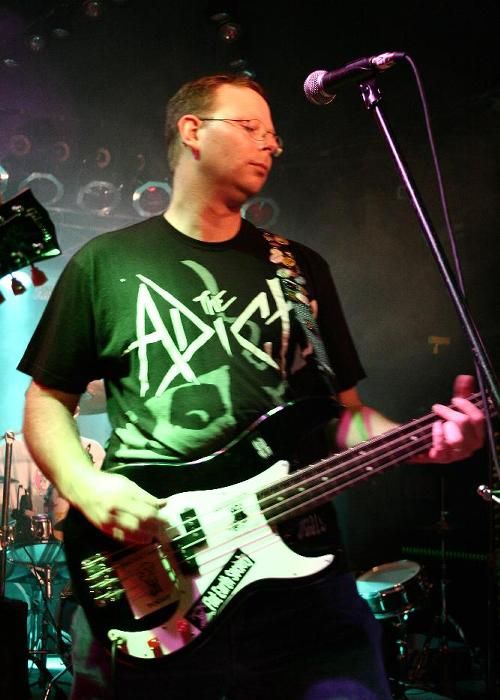 Sterling Hotel w/ Peter and The Test Tube Babies – August 25, 2005 photo 20