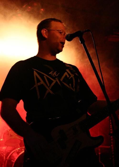 Sterling Hotel w/ Peter and The Test Tube Babies – August 25, 2005 photo 21