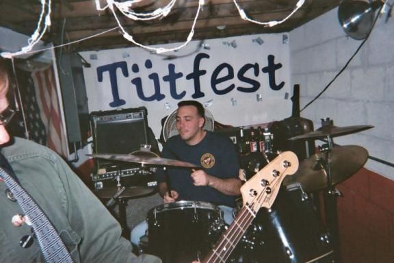 Tütfest 2003 – April 26, 2003 photo 6