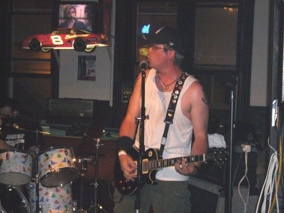 Sterling Hotel w/ The Harletts – May 27, 2006 photo 11