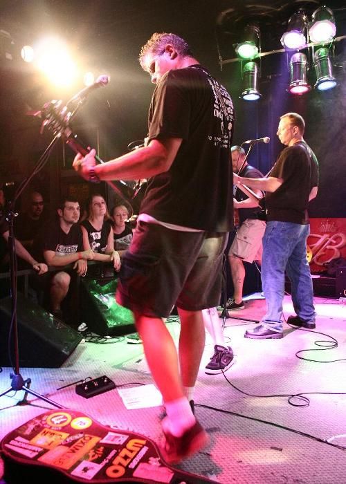 Sterling Hotel w/ Peter and The Test Tube Babies – August 25, 2005 photo 37