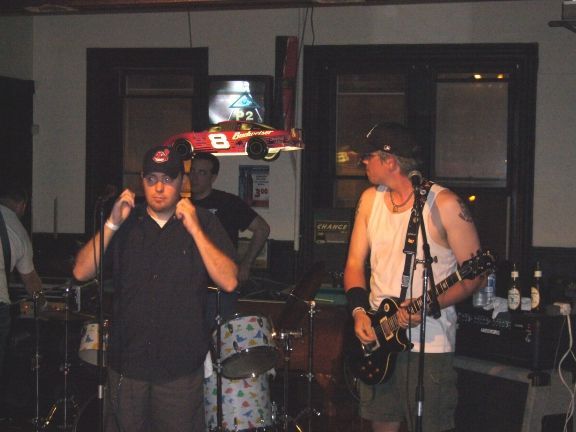 Sterling Hotel w/ The Harletts – May 27, 2006 cover image