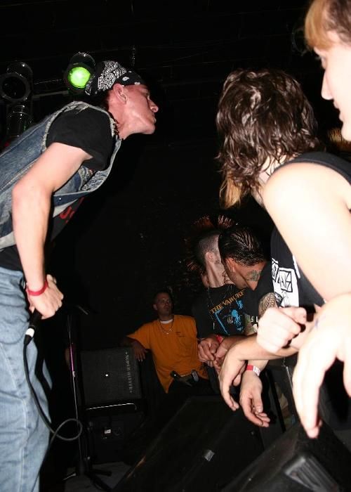 Sterling Hotel w/ Peter and The Test Tube Babies – August 25, 2005 photo 49