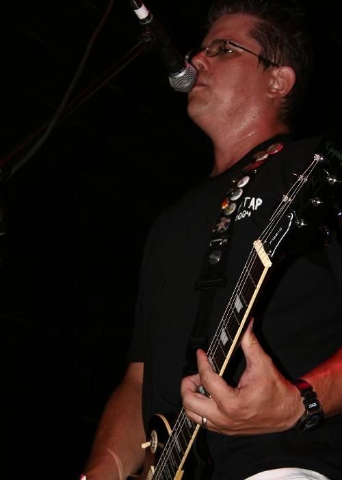 Sterling Hotel w/ Peter and The Test Tube Babies – August 25, 2005 photo 25