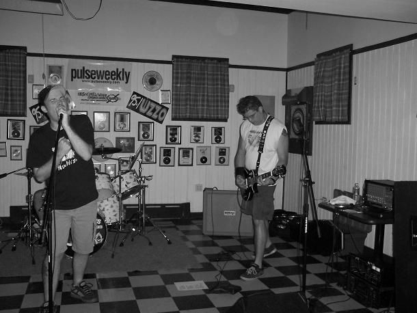 Kate’s Kafe – July 10, 2004 photo 10