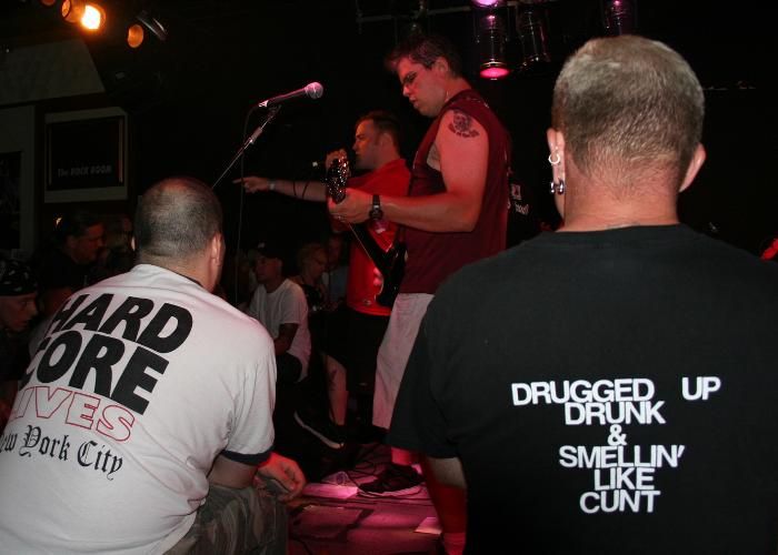 Sterling Hotel w/ The Dickies - July 16, 2005 photo 19