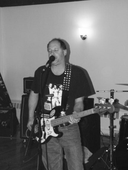 St. Bernard's Benefit Show - January 15, 2005 photo 33