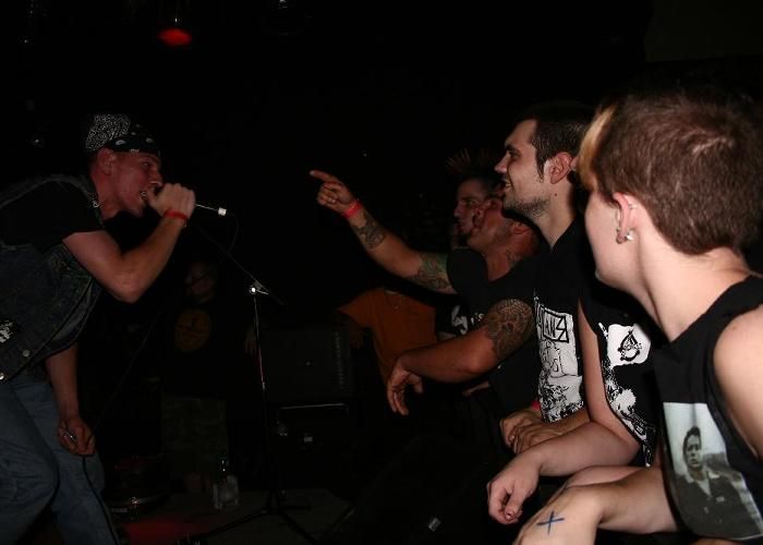 Sterling Hotel w/ Peter and The Test Tube Babies – August 25, 2005 photo 46