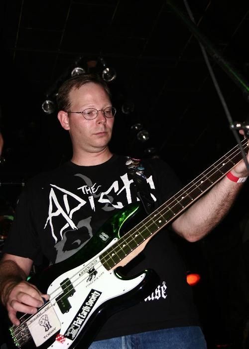 Sterling Hotel w/ Peter and The Test Tube Babies – August 25, 2005 photo 54