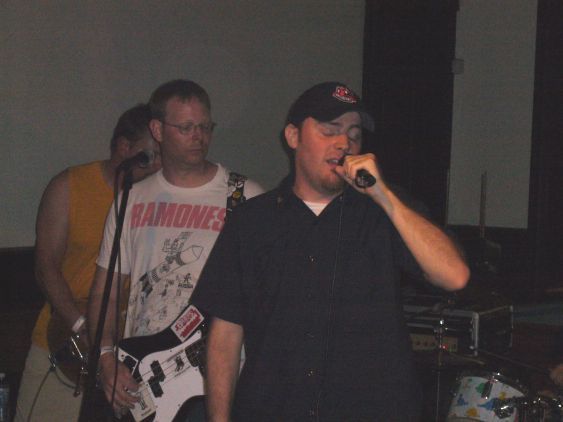 Sterling Hotel w/ The Harletts – May 27, 2006 photo 5