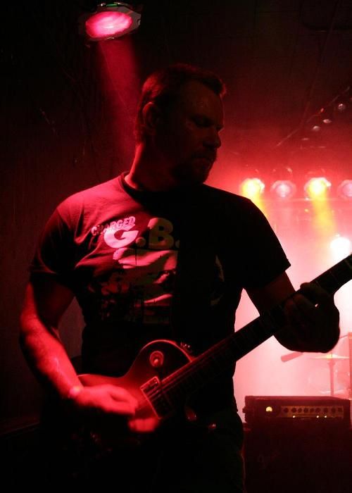 Sterling Hotel w/ Peter and The Test Tube Babies – August 25, 2005 photo 23