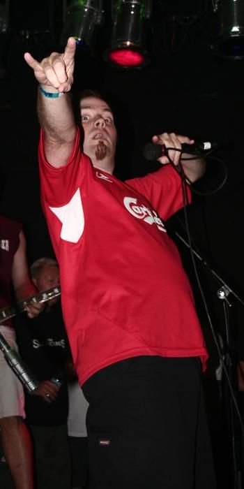 Sterling Hotel w/ The Dickies - July 16, 2005 photo 24